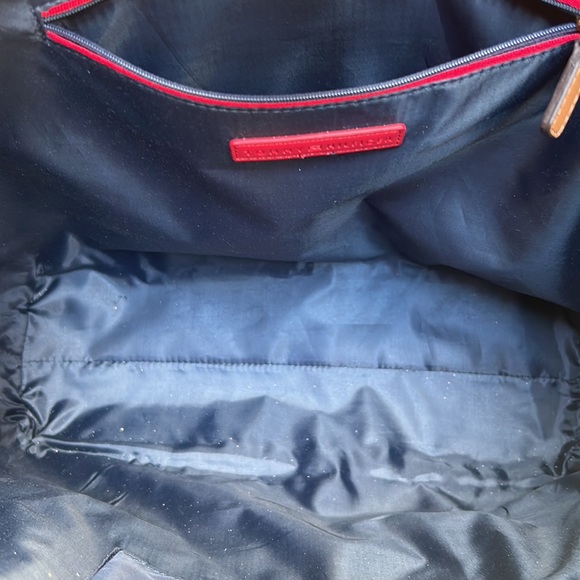 Tommy Hilfiger Signature Jacquard Textile Khaki Tan/Chestnut Combo XL Tote - Picture 7 of 9